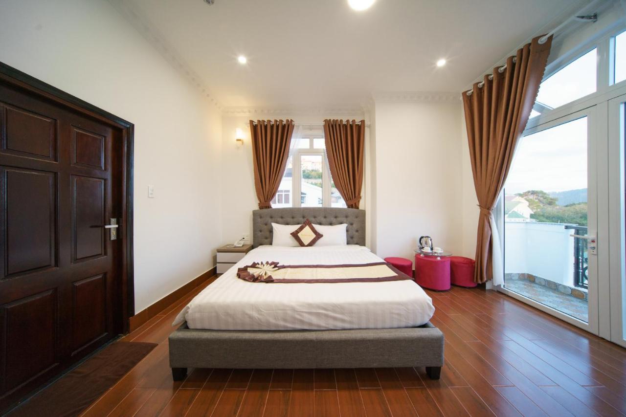 Khach San Tommy Hotell Dalat Exteriör bild