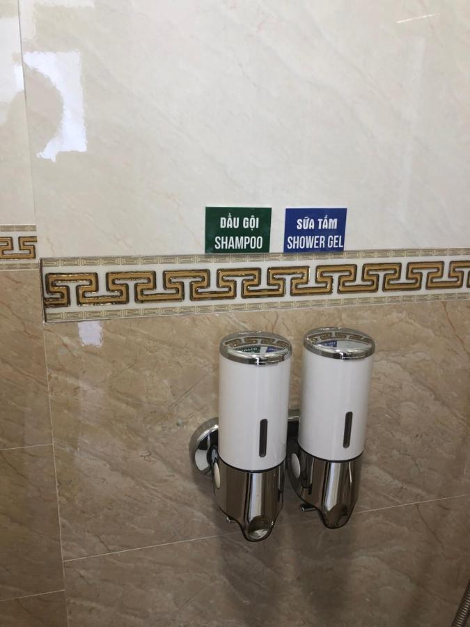 Khach San Tommy Hotell Dalat Exteriör bild