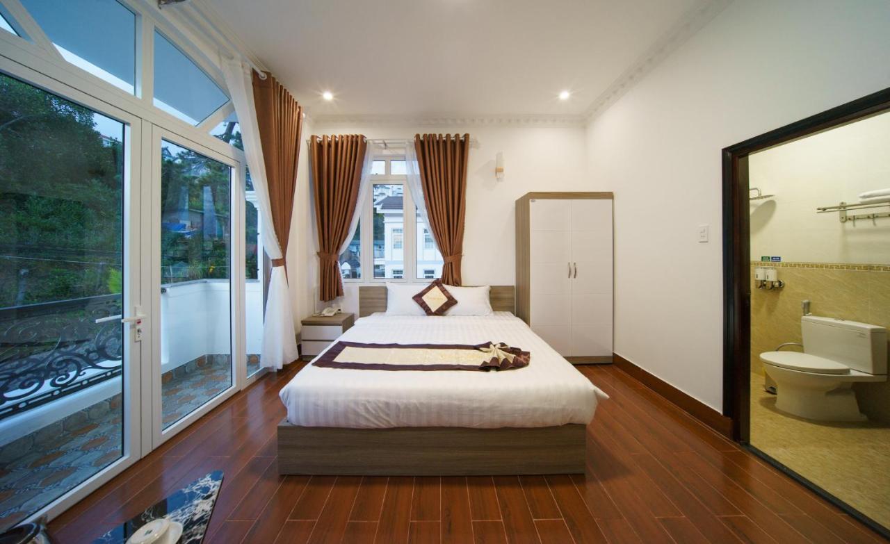 Khach San Tommy Hotell Dalat Exteriör bild