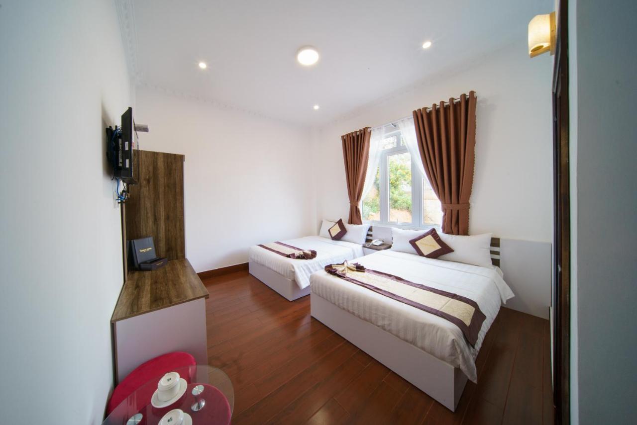 Khach San Tommy Hotell Dalat Exteriör bild