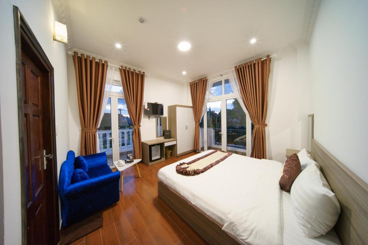 Khach San Tommy Hotell Dalat Exteriör bild